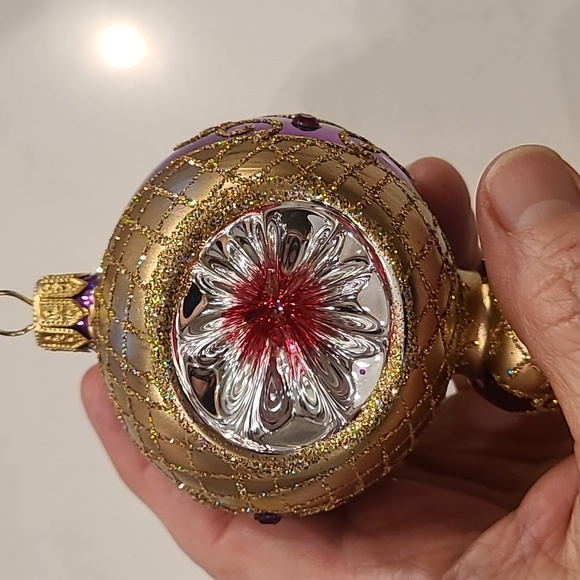 One Made in Poland Hand-blown Glass Ornament - Picture 5 of 6